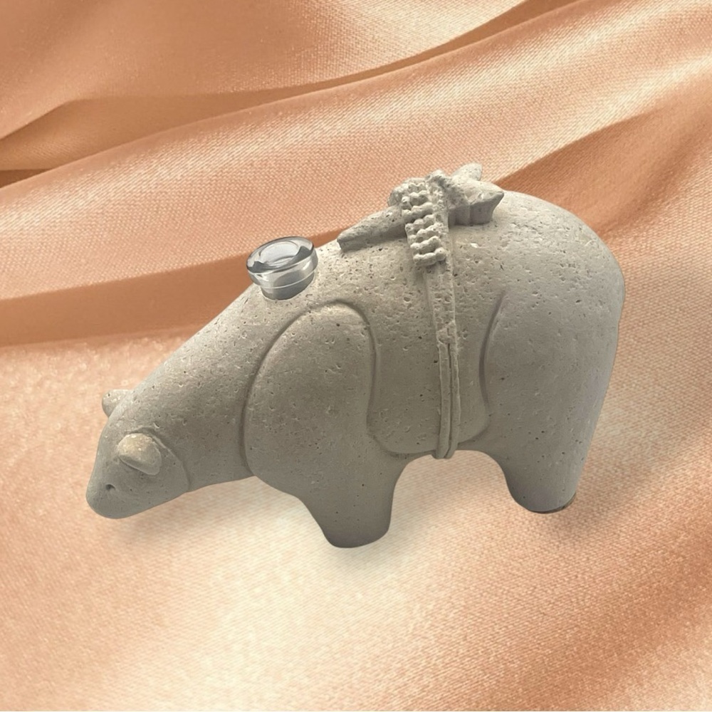 Stoneglow Zuni Bear Oil Lamp 4 hour burn NIB - Picture 2 of 16